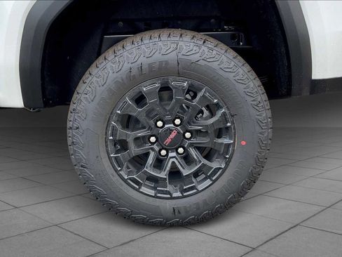 New 2026 GMC Canyon Elevation w/ Convenience Package image 11