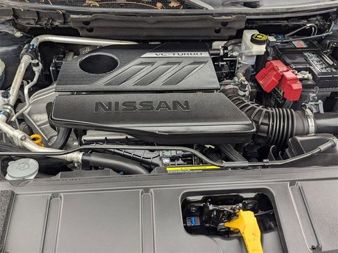 Used 2023 Nissan Rogue SL w/ SL Premium Package image 36