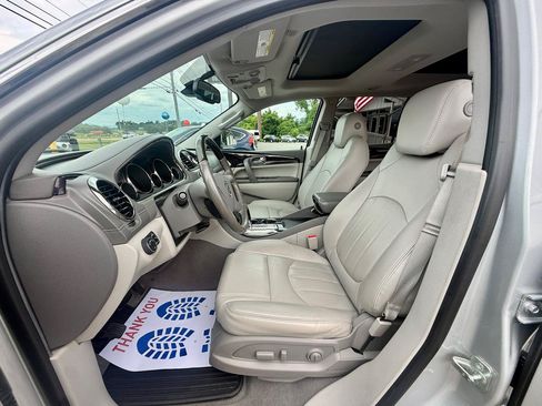Used 2017 Buick Enclave Leather FWD image 8