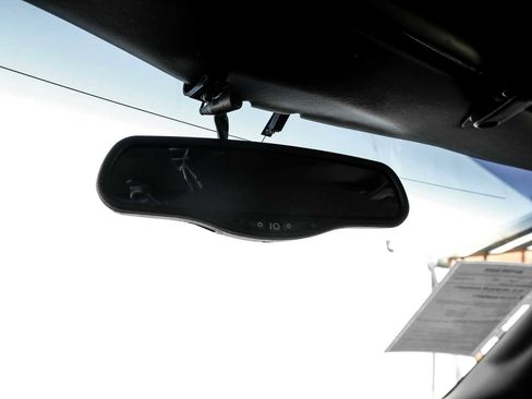 Used 2004 Chevrolet Corvette Coupe w/ Roof Package image 20