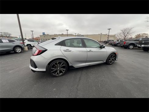 Used 2019 Honda Civic Sport image 8