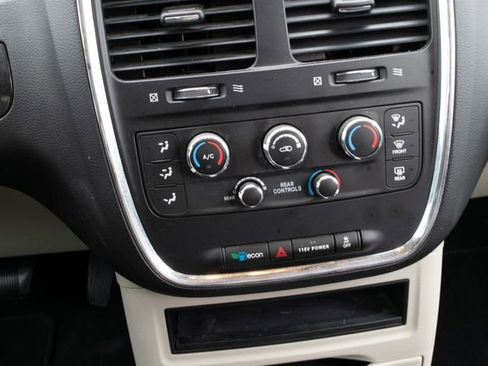 Used 2017 Dodge Grand Caravan SE w/ Power Window Group FWD image 26