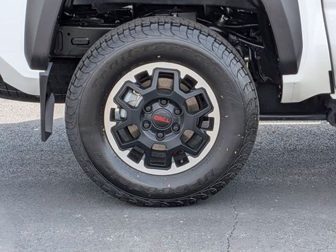 Used 2024 Toyota Tacoma TRD Off-Road w/ TRD Off Road Upgrade Package AWD/4WD image 13