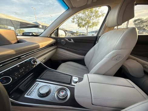 Used 2023 Genesis GV80 2.5T w/ Prestige 20" Package AWD/4WD image 10