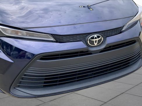 Used 2024 Toyota Corolla LE FWD image 31