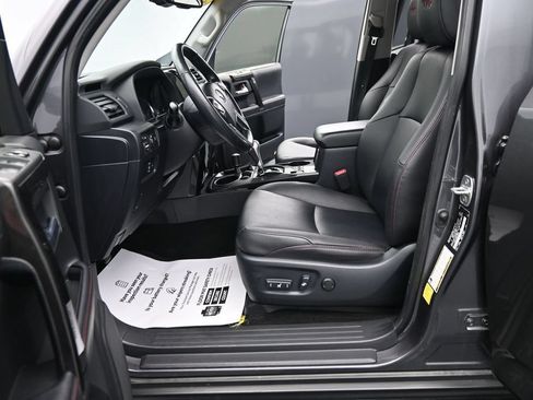 Used 2023 Toyota 4Runner TRD Off-Road Premium w/ Moonroof Package AWD/4WD image 17