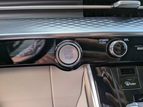Certified 2024 Kia Carnival SX Prestige FWD image 29