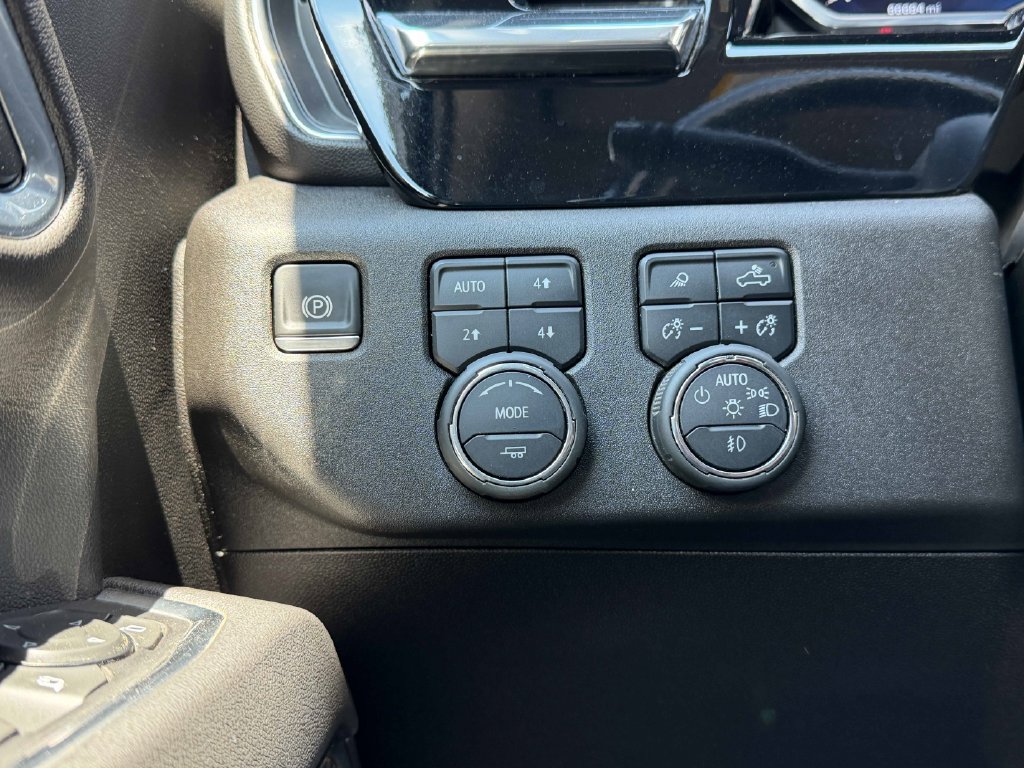 Used 2025 Chevrolet Silverado 3500 LT w/ All Star Edition AWD/4WD image 37