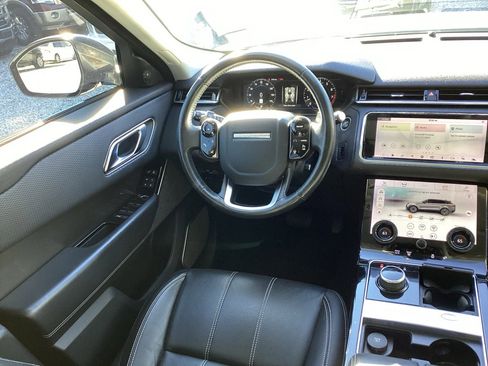 Used 2018 Land Rover Range Rover Velar S image 16