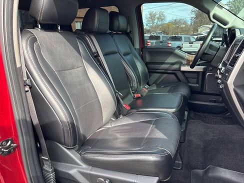 Used 2017 Ford F150 Lariat image 34