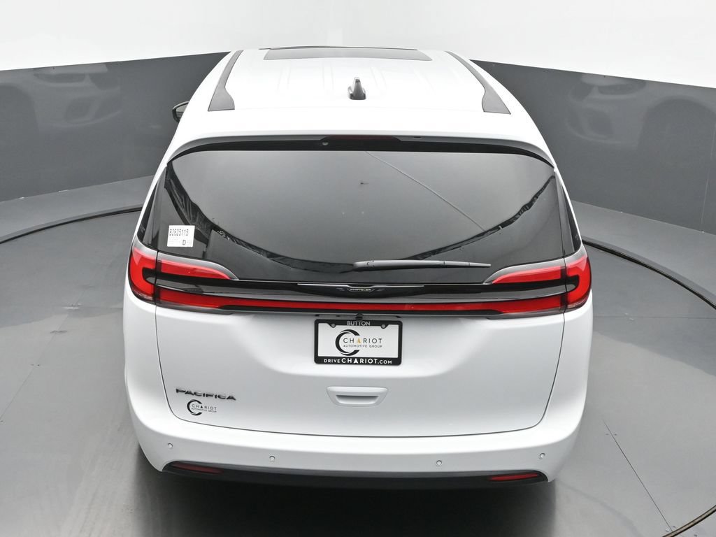 New 2026 Chrysler Pacifica Select FWD image 42