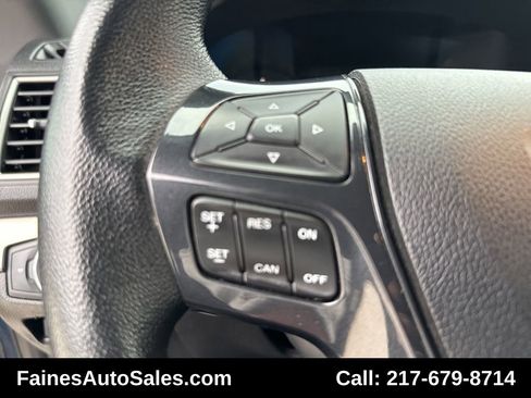 Used 2018 Ford Explorer XLT image 97