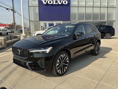 New 2026 Volvo XC60 T8 Ultra w/ Protection Package Premier AWD/4WD image 3
