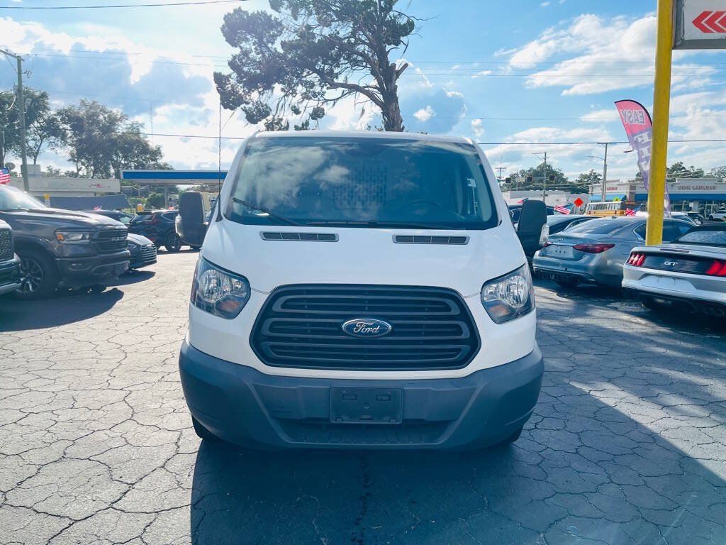 Used 2019 Ford Transit 150 130 Low Roof RWD image 4