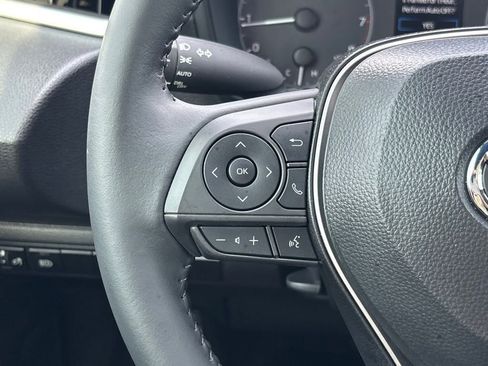 Certified 2025 Toyota Corolla SE image 15