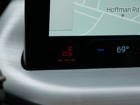 Used 2024 Ford Escape Platinum image 30