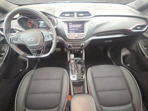 Used 2023 Chevrolet TrailBlazer RS FWD image 3