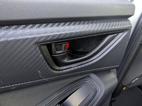 Used 2021 Subaru Crosstrek 2.0i Premium image 24