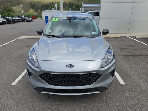 Used 2022 Ford Escape SE w/ Convenience Package AWD/4WD image 9