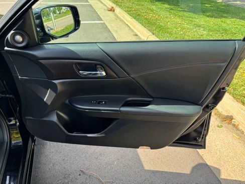 Used 2014 Honda Accord EX-L image 17