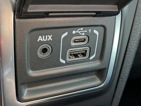 New 2026 Jeep Gladiator Sport image 19