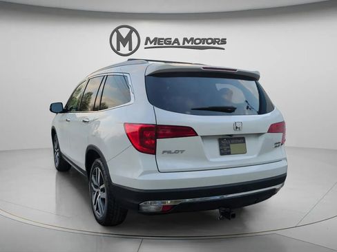 Used 2017 Honda Pilot Touring image 5