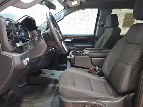 Used 2023 GMC Sierra 1500 Elevation image 28