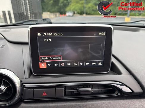 Used 2017 MAZDA MX-5 Miata RF Grand Touring RWD image 58