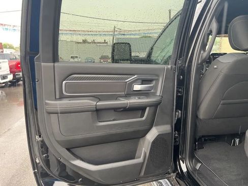 Used 2025 RAM 2500 Big Horn AWD/4WD image 28