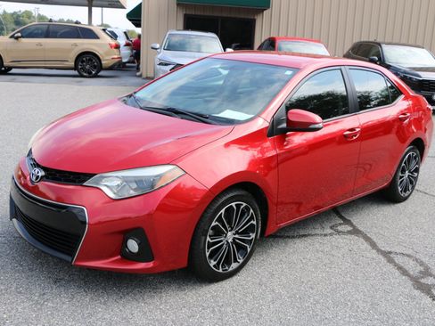 Used 2014 Toyota Corolla S FWD image 1