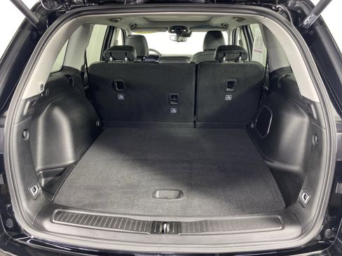 Used 2023 Jeep Grand Cherokee Limited image 35