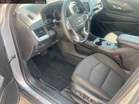 Used 2024 GMC Terrain SLE w/ Driver Convenience Package AWD/4WD image 24
