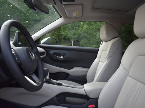 New 2026 Honda HR-V EX-L image 13