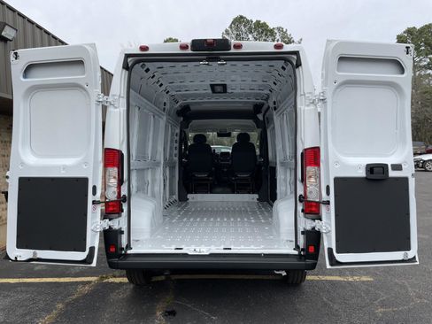 New 2026 RAM ProMaster 2500 w/ Convenience Group image 30