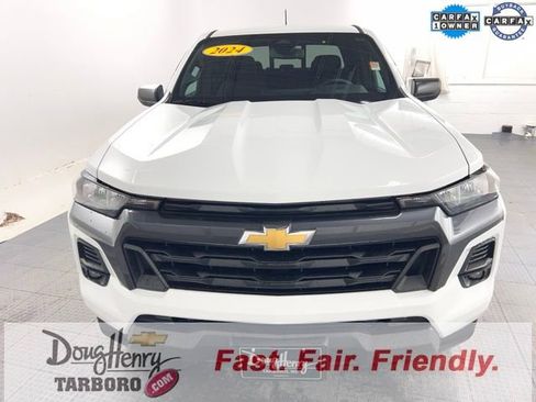Used 2024 Chevrolet Colorado LT w/ LT Convenience Package II image 2