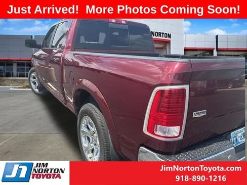 Used 2017 RAM 1500 Laramie w/ Convenience Group AWD/4WD image 5