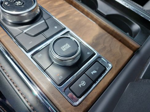 Used 2020 Ford Expedition Platinum AWD/4WD image 30