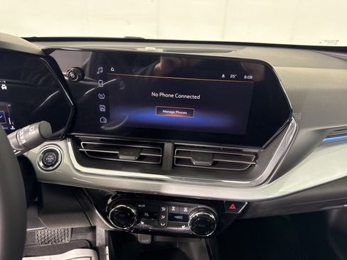 New 2026 Chevrolet Trax LT w/ Driver Confidence Package image 32