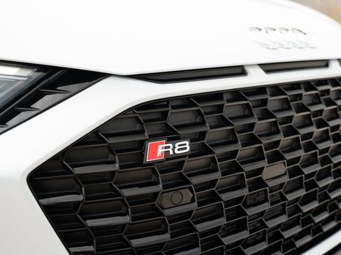 Certified 2023 Audi R8 V10 performance w/ Premium Package RWD image 54