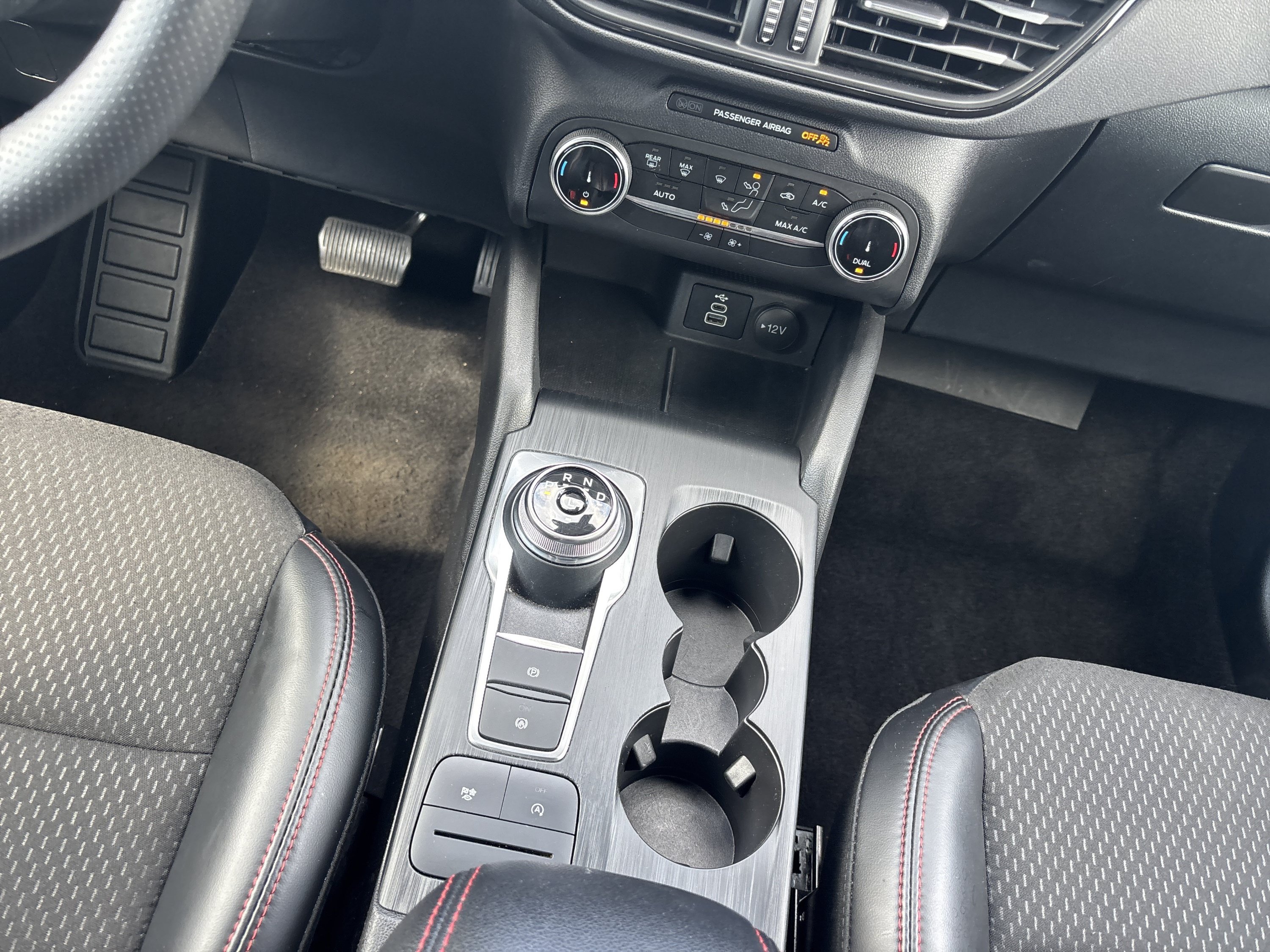 Used 2025 Ford Escape ST-Line AWD/4WD image 21