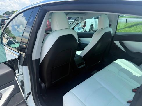 Used 2020 Tesla Model 3 Long Range AWD/4WD image 5