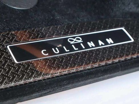 New 2026 Rolls-Royce Cullinan Black Badge AWD/4WD image 26