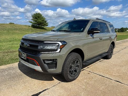 Used 2024 Ford Expedition Timberline image 10
