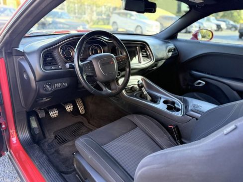 Used 2015 Dodge Challenger R/T w/ Quick Order Package 22B R/T image 38