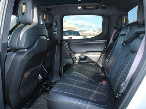 Used 2022 Rivian R1T Adventure image 22