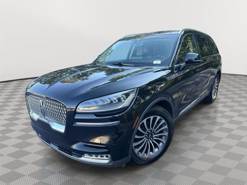 Used 2020 Lincoln Aviator Reserve w/ Equipment Group 201A RWD image 2
