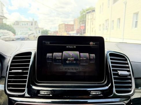 Used 2018 Mercedes-Benz GLS 450 4MATIC image 33