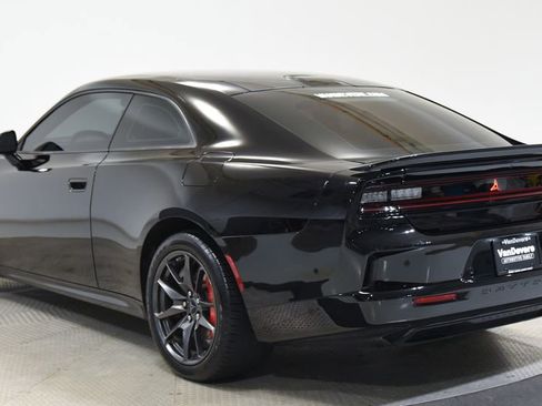 Used 2024 Dodge Charger Daytona Scat Pack w/ Plus Group AWD/4WD image 7