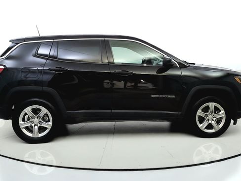 Used 2024 Jeep Compass Sport AWD/4WD image 8