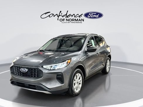 New 2026 Ford Escape Active image 3
